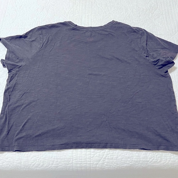 🍊Lucky Brand Gray Cropped Graphic Tee XL🍊 - Picture 2 of 3